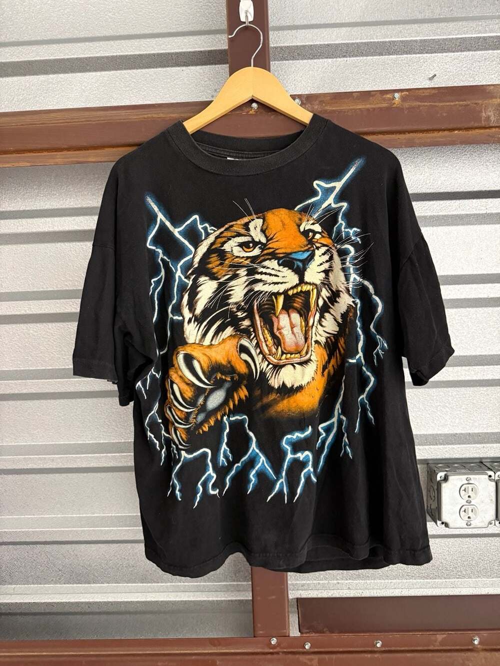 Vintage 90s American Thunder Tiger Lightning T-Shirt XXL